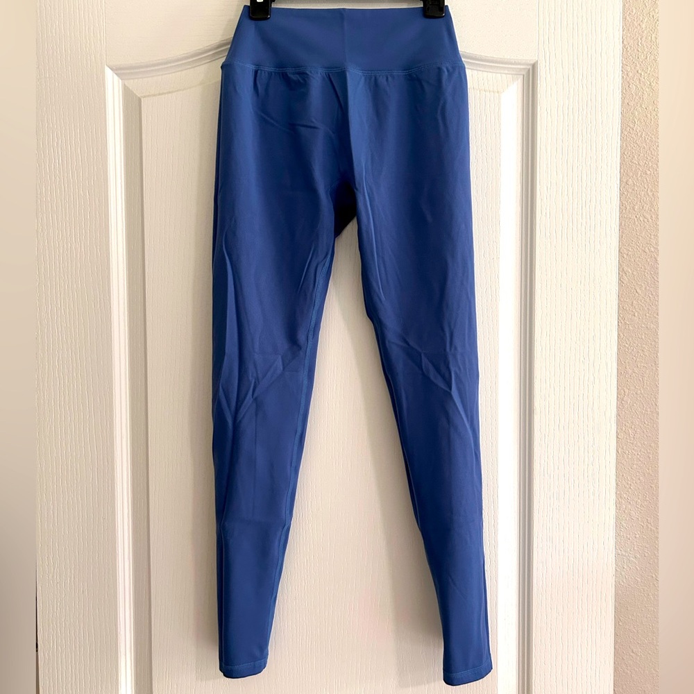 ALPHALETE LEGGINGS